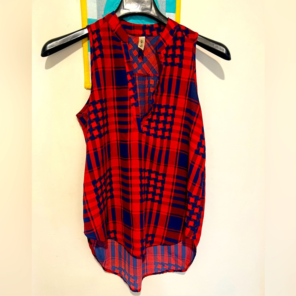 Lovely Day sleeveless blouse